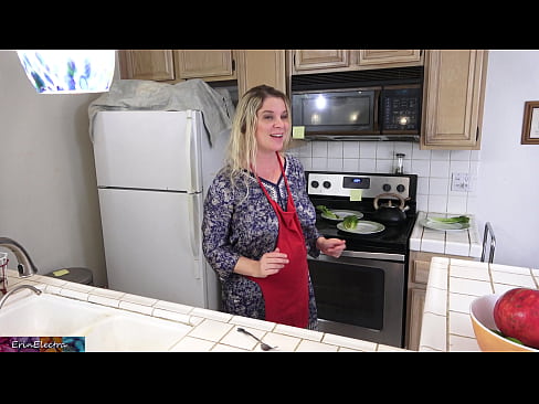 ❤️ A madrasta a ordenhá-lo na cozinha antes do seu encontro ❤❌ Porno vídeo em nós pt.bsglass.ru ️❤